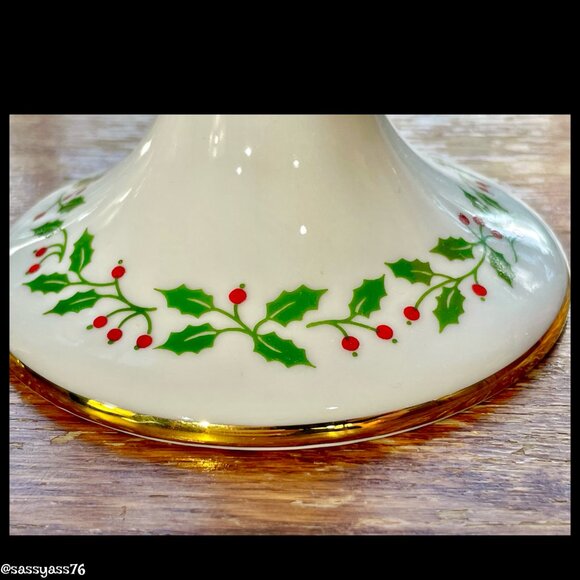 ▪️VTG▪️GEROLD-PORZELLAN▪️Pair Porcelain Gold Trim Holly Berry Candle Holders - Picture 2 of 8